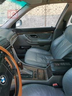 بي ام دبليو الفئة 7